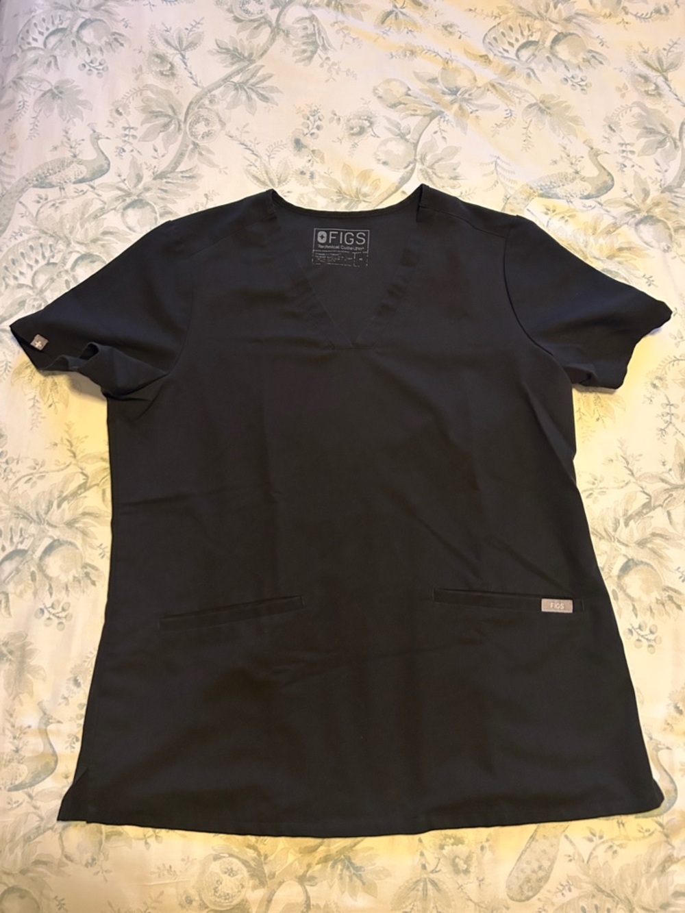 Figs scrub top, size medium